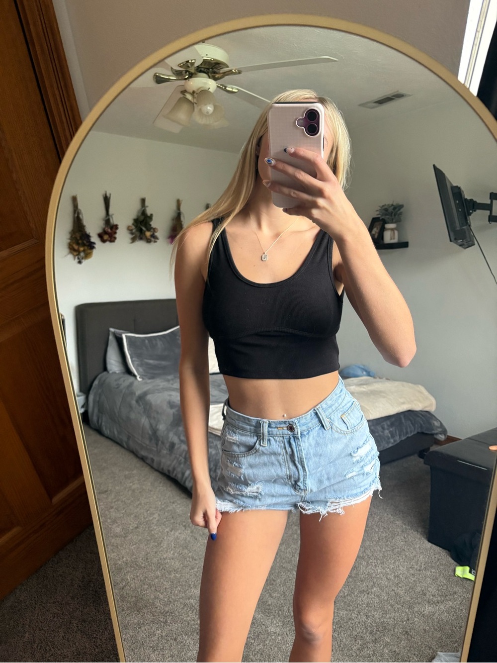 Signature8 Black Ribbed Crop Tank
